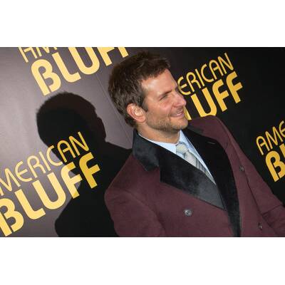 Bradley Cooper im Gehrock