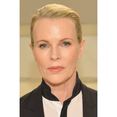 Kim Basinger im Dandy-Look