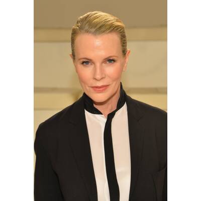 Kim Basinger im Dandy-Look
