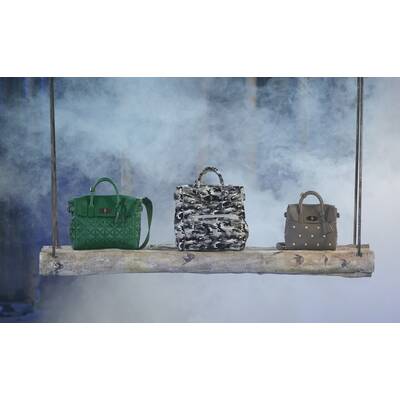 Cara Delevingne feiert Kollektion für Mulberry