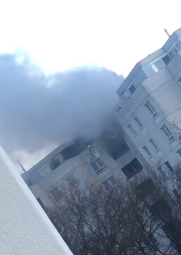 Riesige schwarze Rauchsäule über Wien