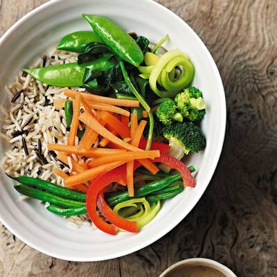 Kurzgebratener Thunfisch mit süß-scharfer Chilisauce