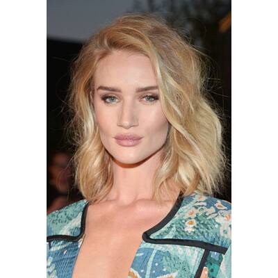 Sexy Rosie Huntington-Whiteley