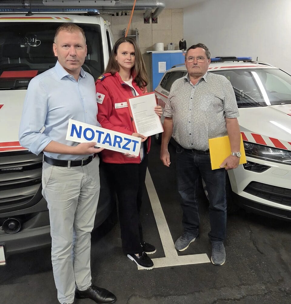 Da zeigte sich Bürgermeister Stefan Lang (ÖVP, links im Bild) noch empört.