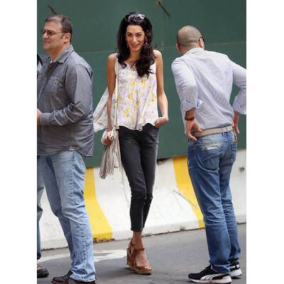 Amal Clooney im Frühlingslook 