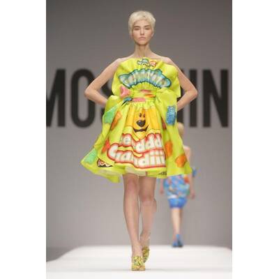 Katy Perry in Moschino