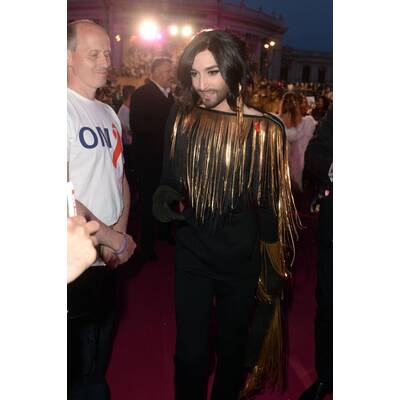 Conchitas goldige Life Ball Looks 