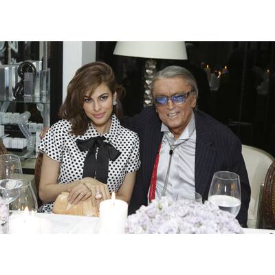 Eva Mendes zeigt Sixties-Chic