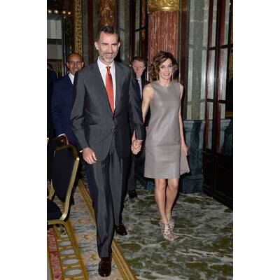 Letizia im Lederlook