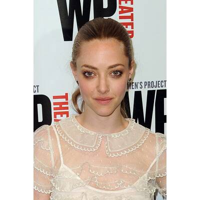 Amanda Seyfried im Oma-Look