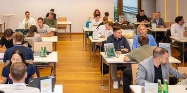 Speed-Dating: Betriebe treffen auf Jugendliche