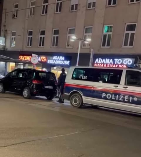 Messer Reumannplatz Imbiss