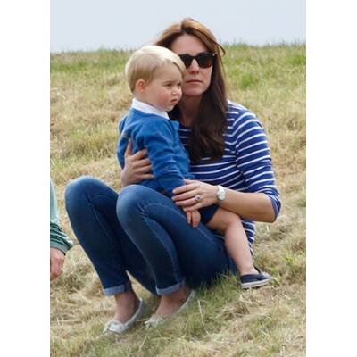 Herzogin Kate und Prinz George beim Polospiel 