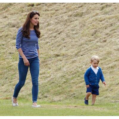 Herzogin Kate und Prinz George beim Polospiel 