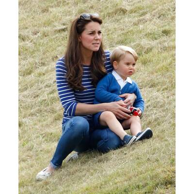 Herzogin Kate und Prinz George beim Polospiel 