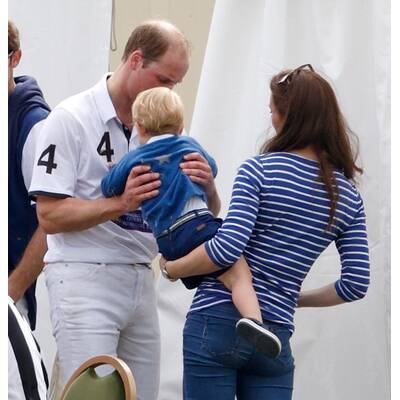 Herzogin Kate und Prinz George beim Polospiel 