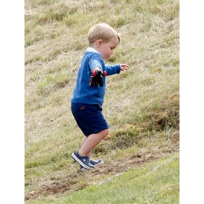 Herzogin Kate und Prinz George beim Polospiel 