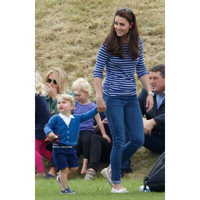 Herzogin Kate und Prinz George beim Polospiel 