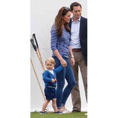 Herzogin Kate und Prinz George beim Polospiel 