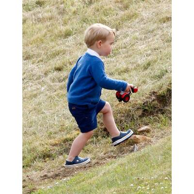 Herzogin Kate und Prinz George beim Polospiel 