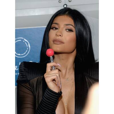 Kylie Jenner mit XXL-Dekolleté