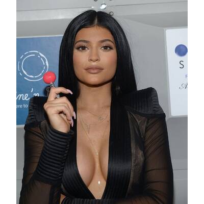 Kylie Jenner mit XXL-Dekolleté
