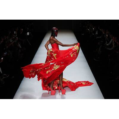 China Fashion-Week: Tollpatschigste Modenschau