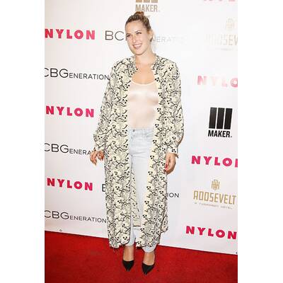 Scout Willis zeigt ihre Nippel 