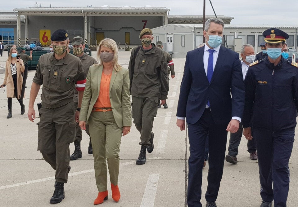 Tanner & Nehammer besuchen Grenzübergang