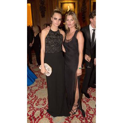 Cara, Kate & Co. zu Besuch bei Prinz William 