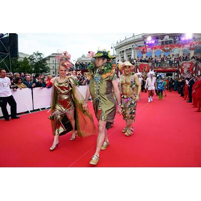 Die verrücktesten Kostüme des Life Ball 2014