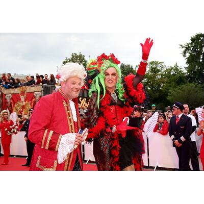 Die verrücktesten Kostüme des Life Ball 2014
