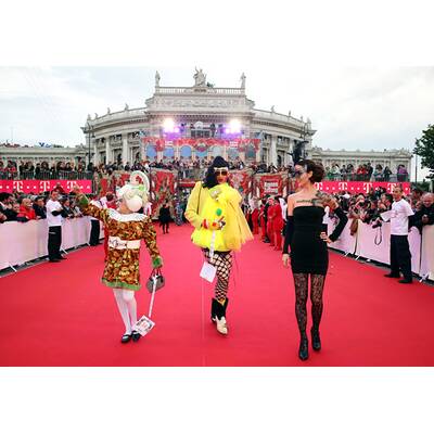 Die verrücktesten Kostüme des Life Ball 2014