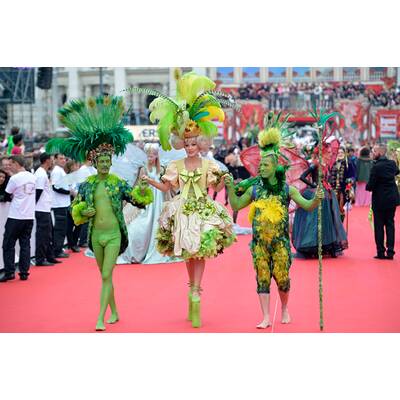 Die verrücktesten Kostüme des Life Ball 2014