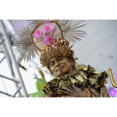 Die verrücktesten Kostüme des Life Ball 2014