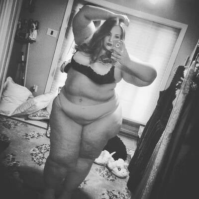 Trotz Lipödem - Courtney feiert ihre Kurven!