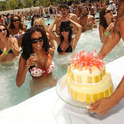 Mel B feierte Geburtstag in vier Bikinis
