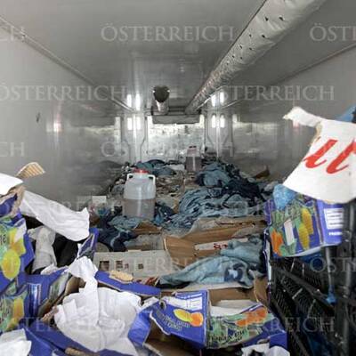 64 Türken im Schlepper