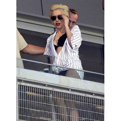 Lady Gaga: In Dessous ins Stadion