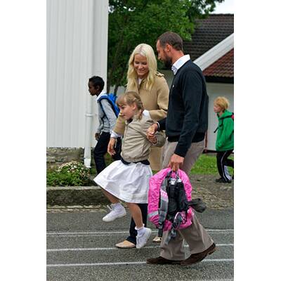 1. Schultag: Prinzessin Ingrid Alexandra