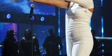 Schräge Outfits bei den American Music Awards