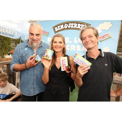 Russkaja Frontman Georgij Makazaria mit Model Tanja Duhovic 