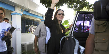 Jolie auf Hilfstour für Haiti