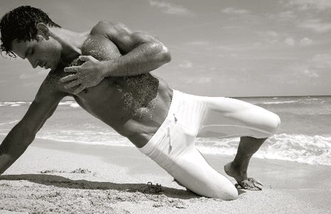 4 Knielange Lycra Boardshort um 175 Euro