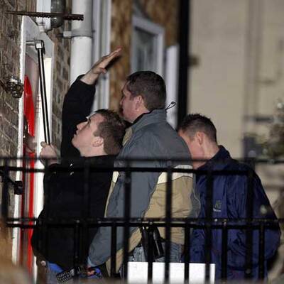 Amy Winehouses Haus wird durchsucht.