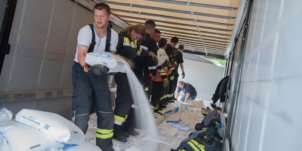 Schwerer Lkw-Unfall auf A1-Westautobahn