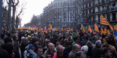 Riesen Demo gegen K&uuml;rzungen