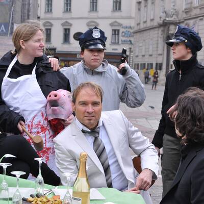 Pelzgegner demonstrieren am Stephansplatz