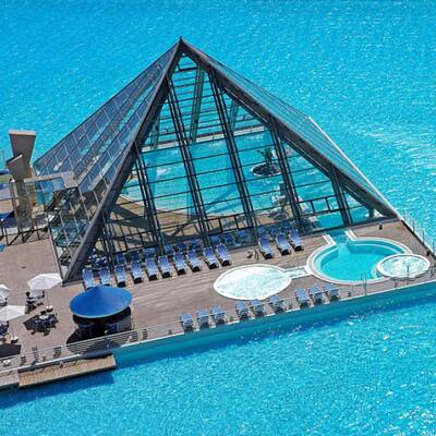 1,1 bis 2 Milliarden Dollar hat er gekostet