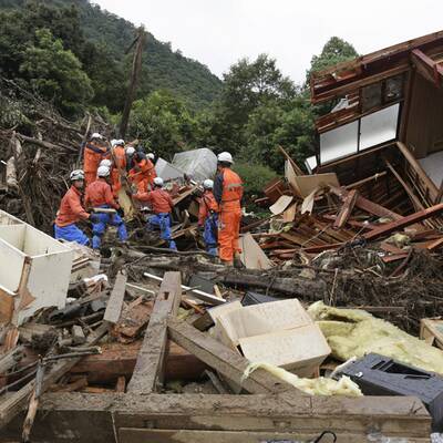 Gewaltiger Erdrutsch in Japan